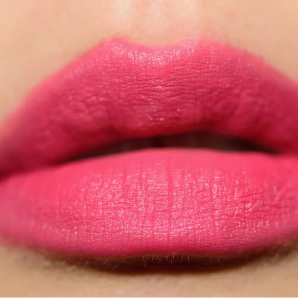 RARE BEAUTY LIP SOUFFLE MATTE CREAM LIPSTICK - MOTIVATE COLOR